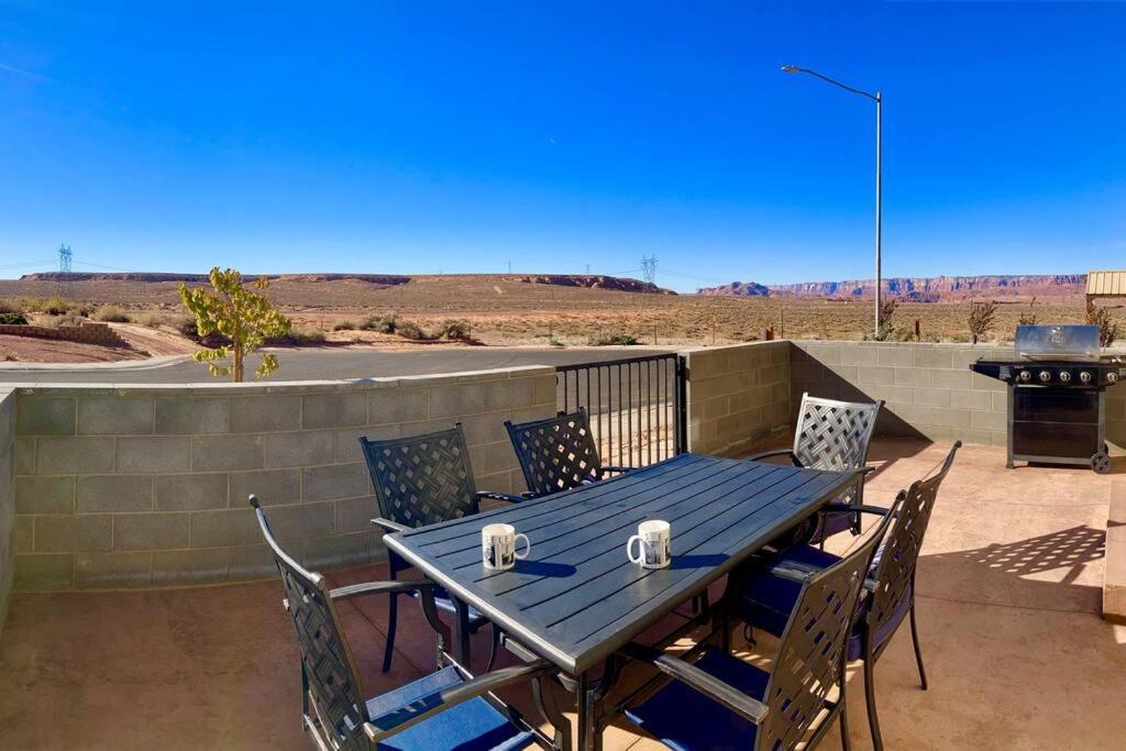 Local View Pet Friendly Boat Parking Close To Antelope Canyon Horseshoebend ページ エクステリア 写真